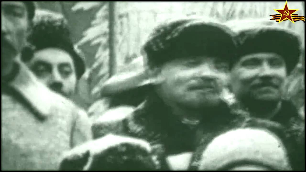 7 ноября 1919г. Первый парад РККА в честь Октября.