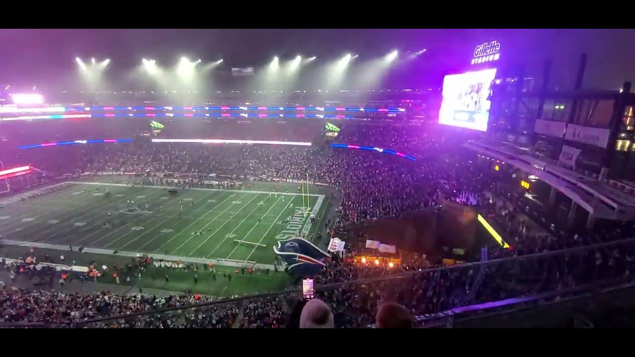New england Patriots entrance v.s Chicago Bears Monday Night Football