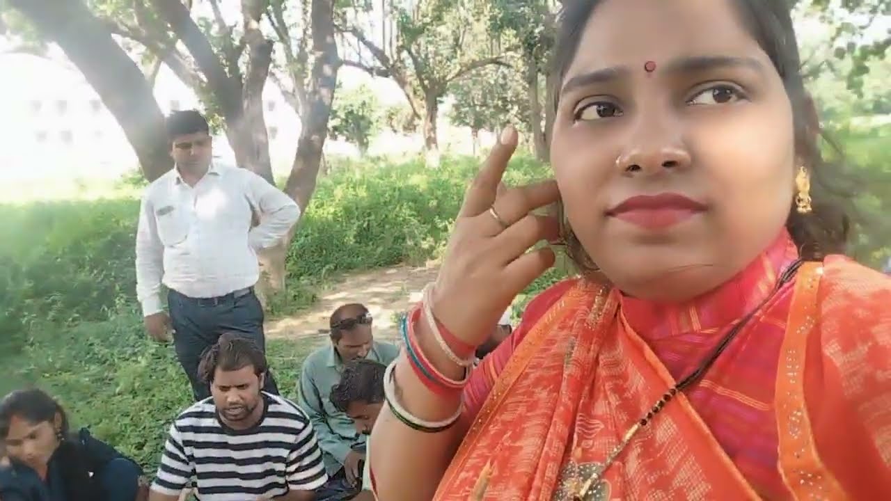 Friends, you must watch this video, it contains information about the video, watch it completely to know what happened. 