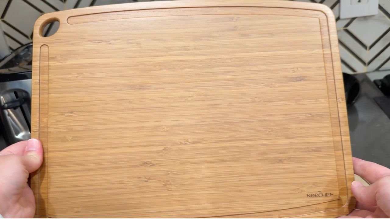 Keechee Bamboo Cutting Board Review | Dishwasher Safe Wood Cutting Board for Everyday Cooking