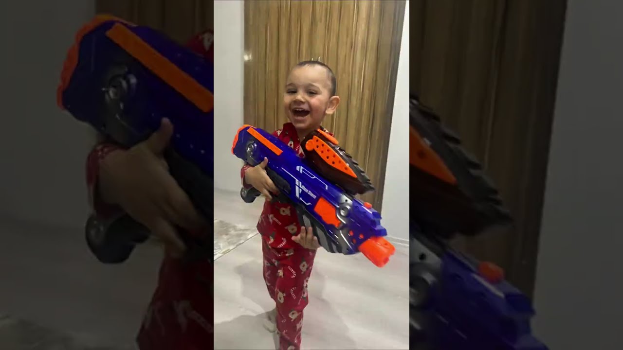 Eymen'in Oyuncak Silah Yarışması: En B&uuml;y&uuml;k Nerf Savaşı!  #newtoys #viral #kidsplay