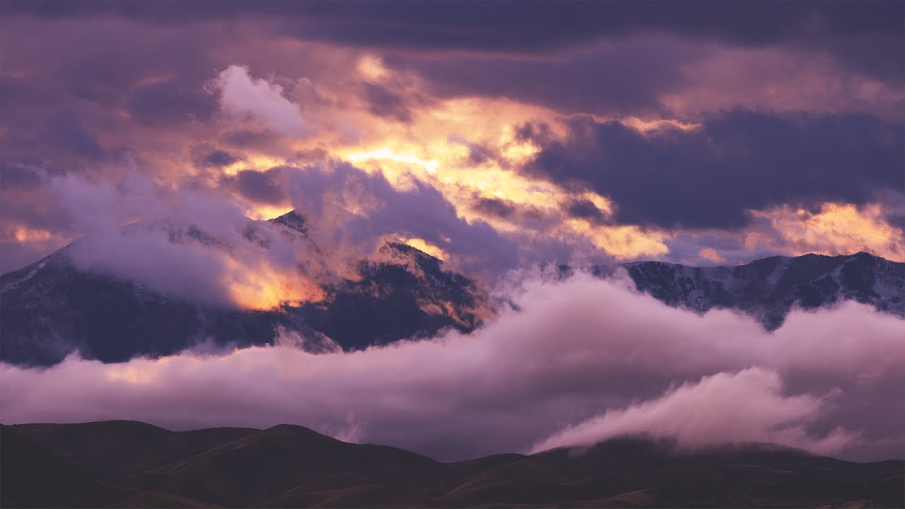 Clouds and Mountains Timelapse and Music