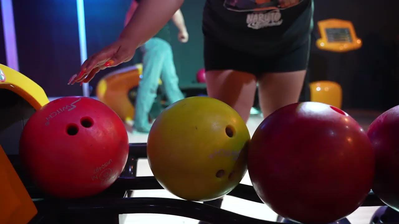 21+ Bowling Parties at Launch Entertainment Park Orlando!!