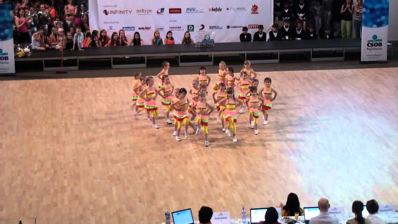 Pozor, jdou k vám kuřátka!!! 19.5.2012