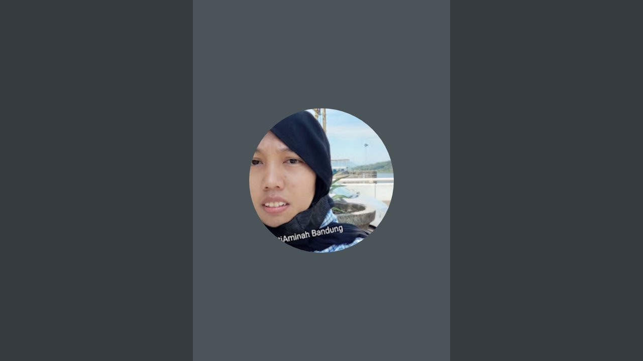 Siti Aminah sedang live sekarang!