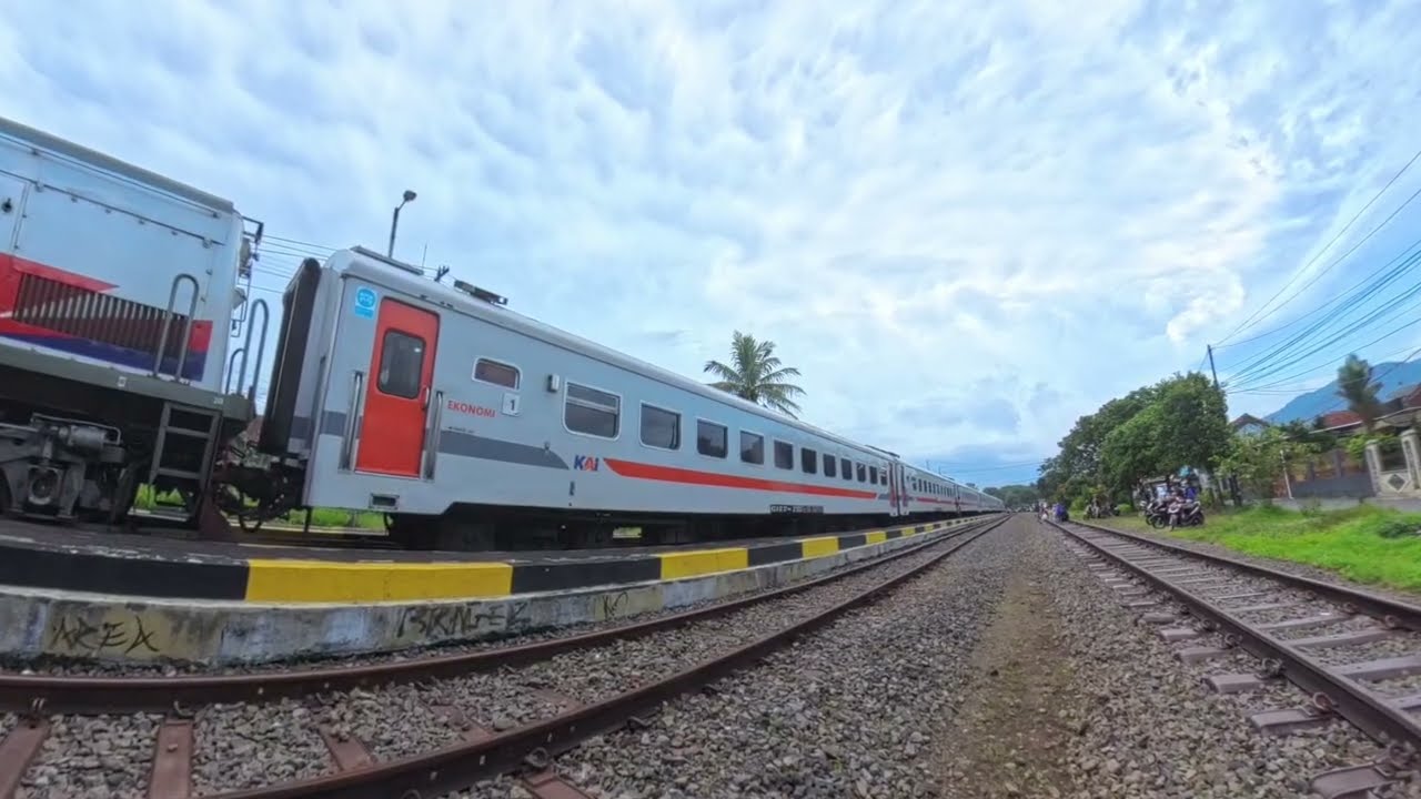 AKHIRNYA AKTIF! Stasiun Rajapolah Kembali Beroperasi: KA Serayu Kini Berhenti di Stasiun Rajapolah