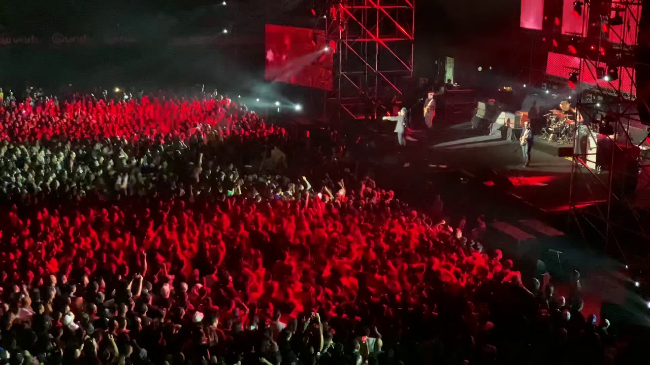 Butterfingers - doomsday out (live in stadium melawati) transcendence 20 years