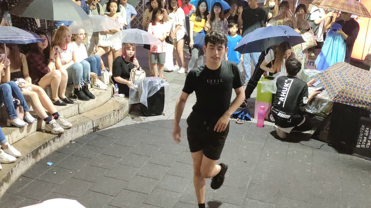 EDDIE💖. CHUNGHA 'GOTTA GO' COVER. DANCING IN THE RAIN.
