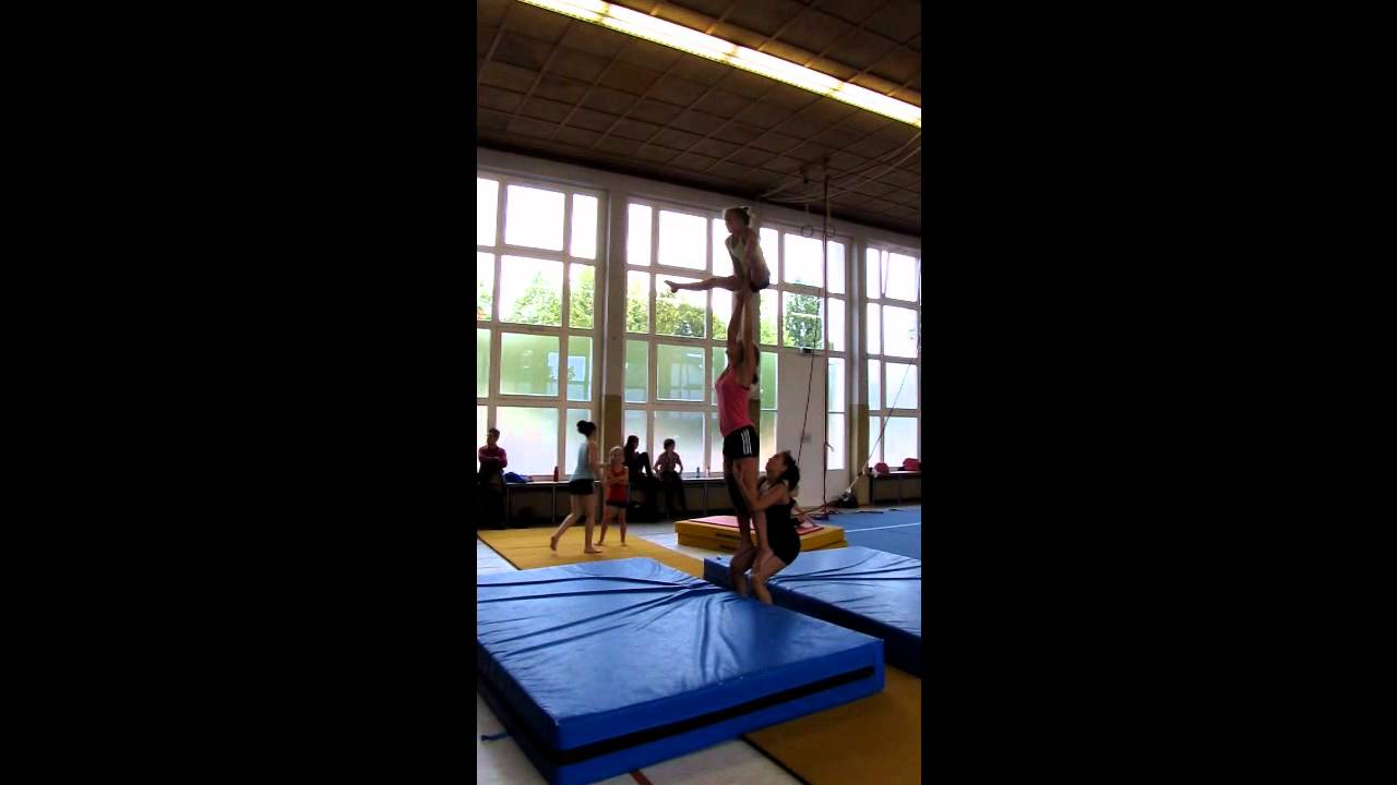 Knotenst&uuml;tz Handstand Turm