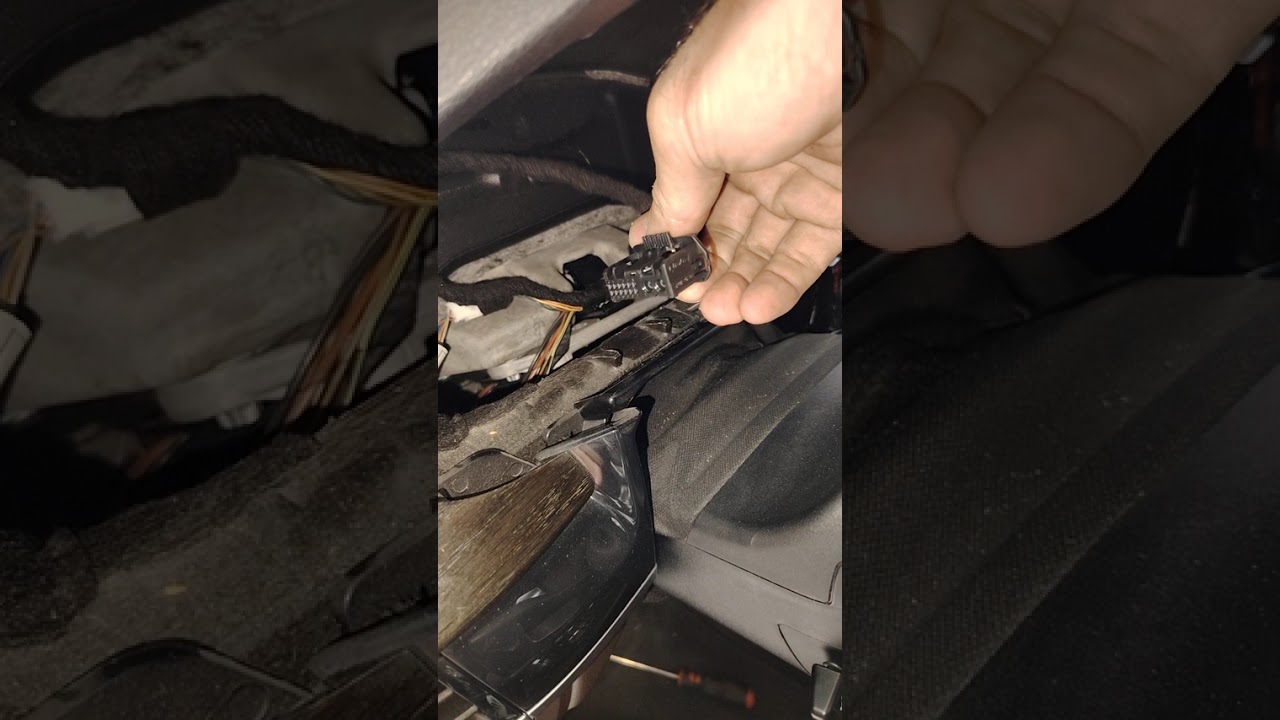 BMW X5 F15 instrument cluster removal and how to repair black screen or flickering screen 