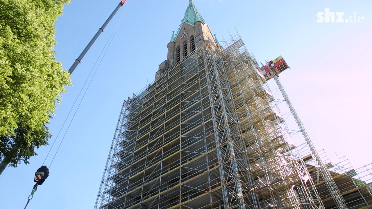 Größte Kirchenbaustelle Norddeutschlands: Der Schleswiger Dom wird eingerüstet