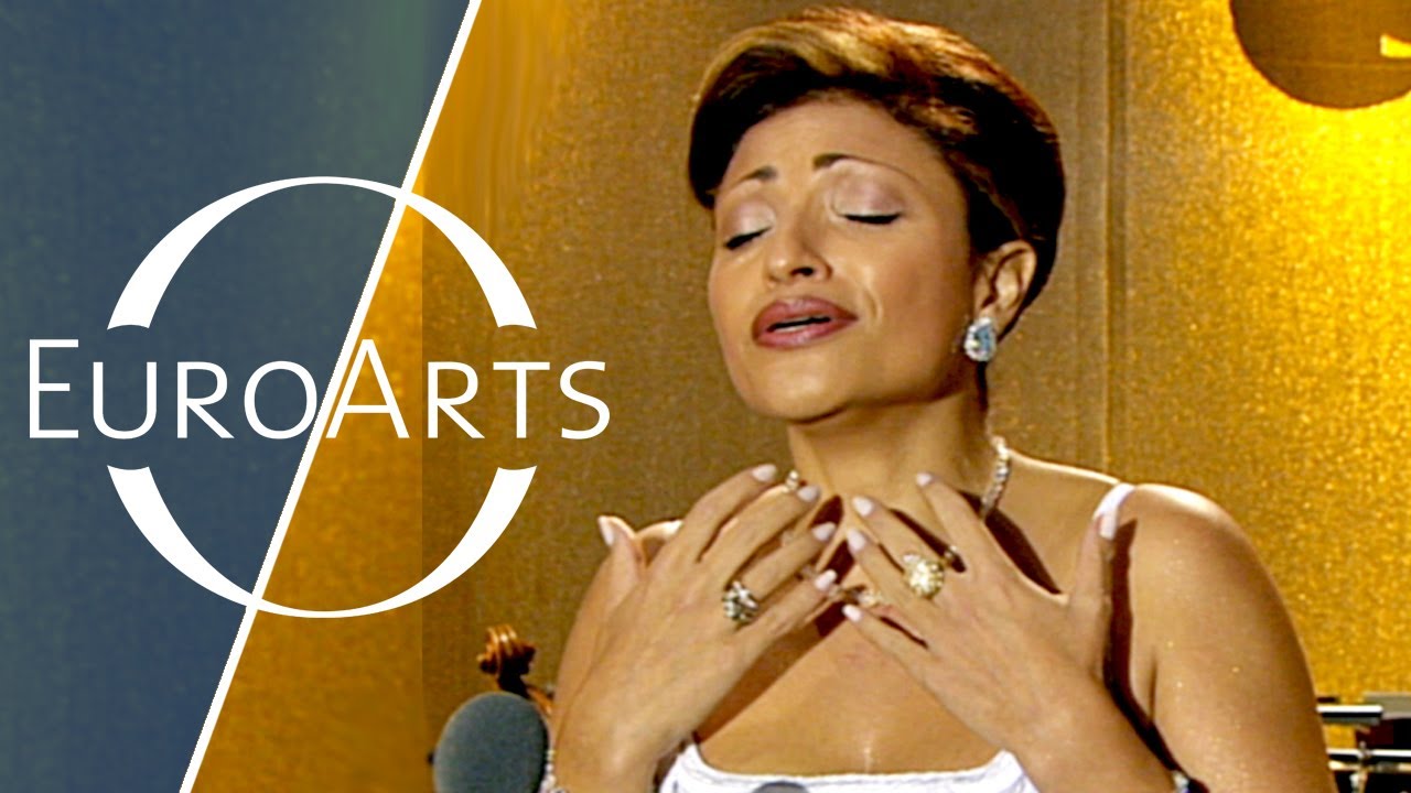 Cristina Gallardo-Domas: 