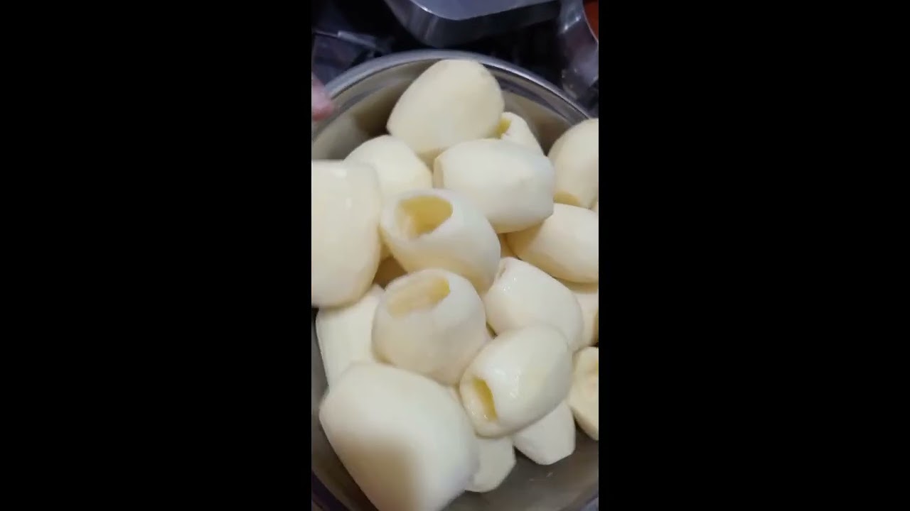 طريقة عمل بطاطس محشية باللحمة المفرومة في الفرن وصفة سهلة😋. 