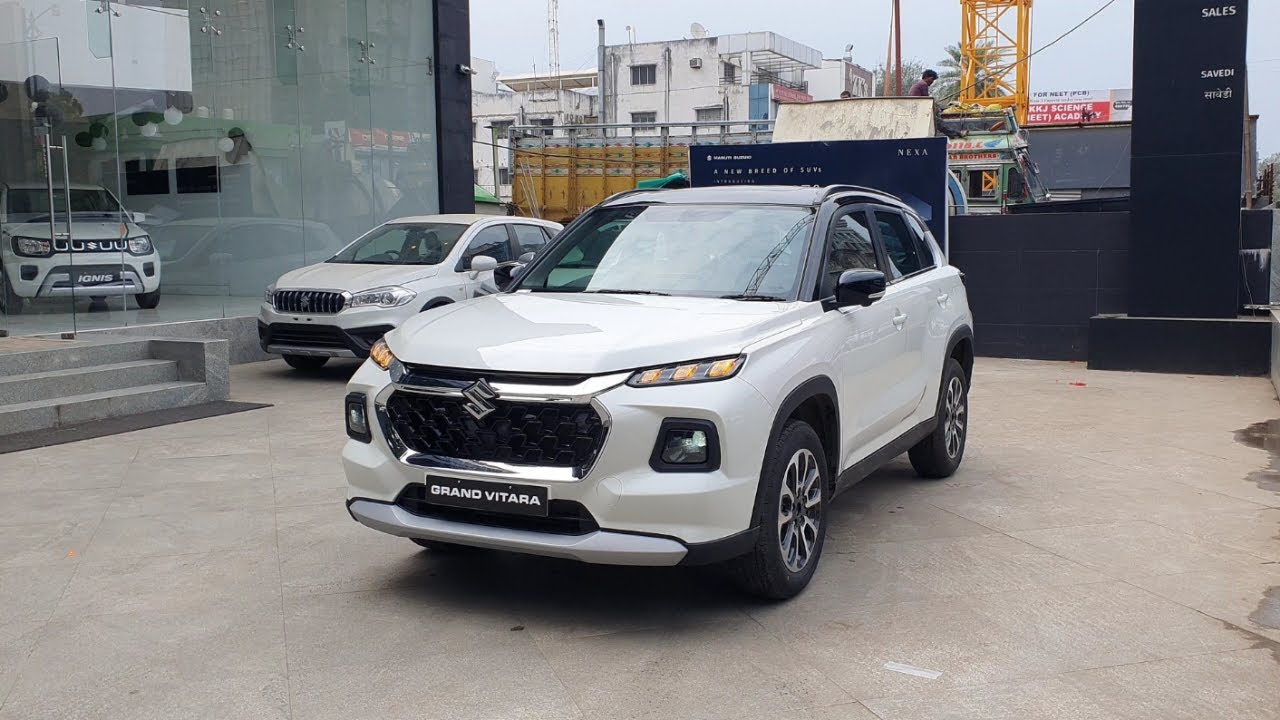 Suzuki Grand Vitara Alpha ₹ 15.55 | 2022 Detailed Review