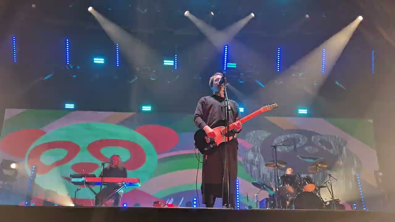 Mew and Jonas Bjerre I Should've Been a Tsi-Tsin for You in Helsinki 30.1.2026