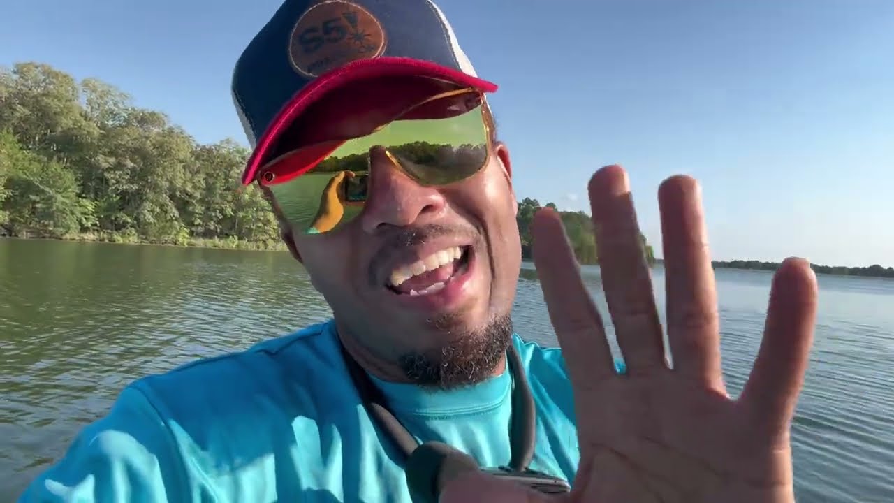 Don’t buy a Garmin until you watch this.#livescope #fishing 