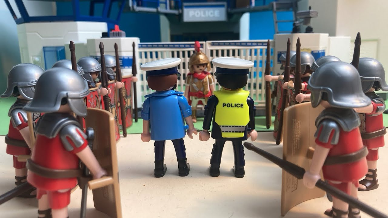 Playmobil Romans vs Police! - Stop Motion