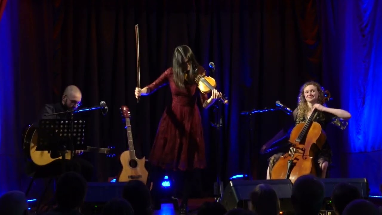 Jocelyn Pettit & Ellen Gira with Miguel Girão