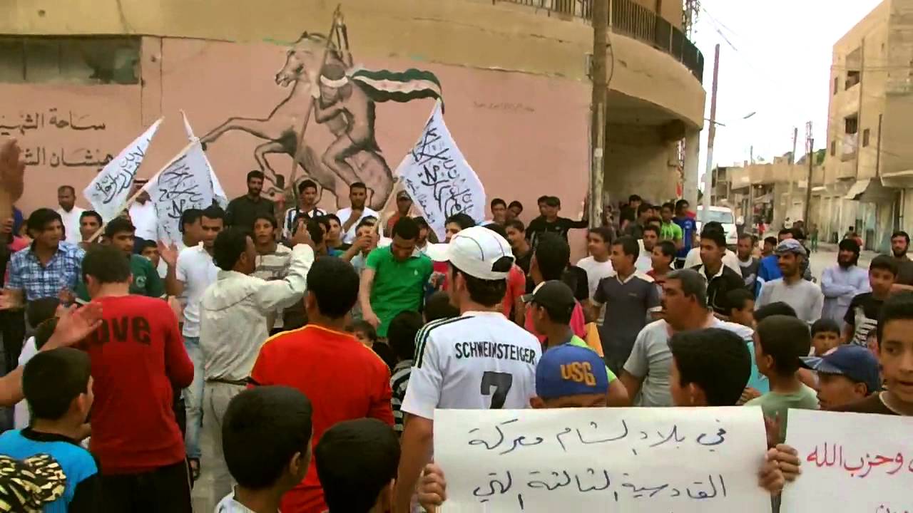 مظاهرات في مدينة القورية جمعة ايران وحزب الله ستهزمون مع الاسد ١٩\٤\٢٠١٣