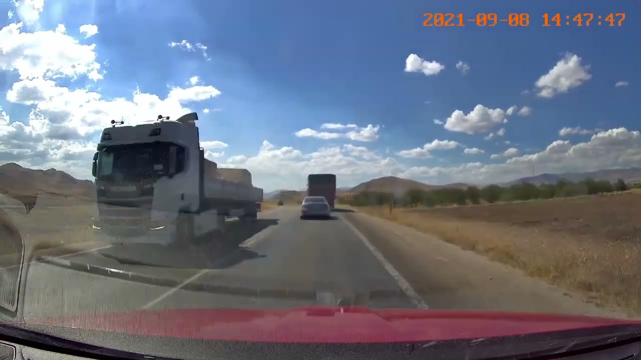 Konya - Çay - Dinar - Denizli yolu  hızlandırılmış.