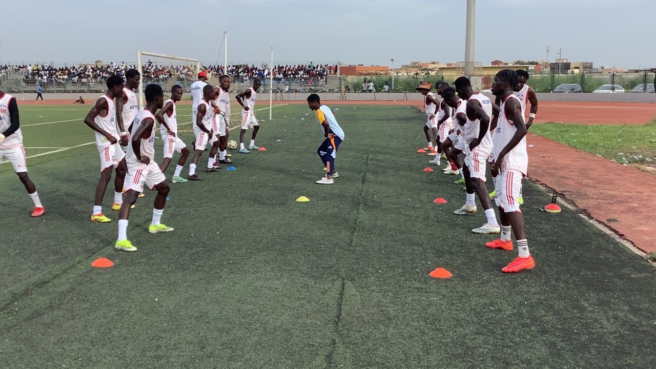 �Direct 1MT ASC MBOUR GEEJ VS ASC ATLANTIC 6ėme Journeé ZONE.4 Stade CAROLINE FAYE