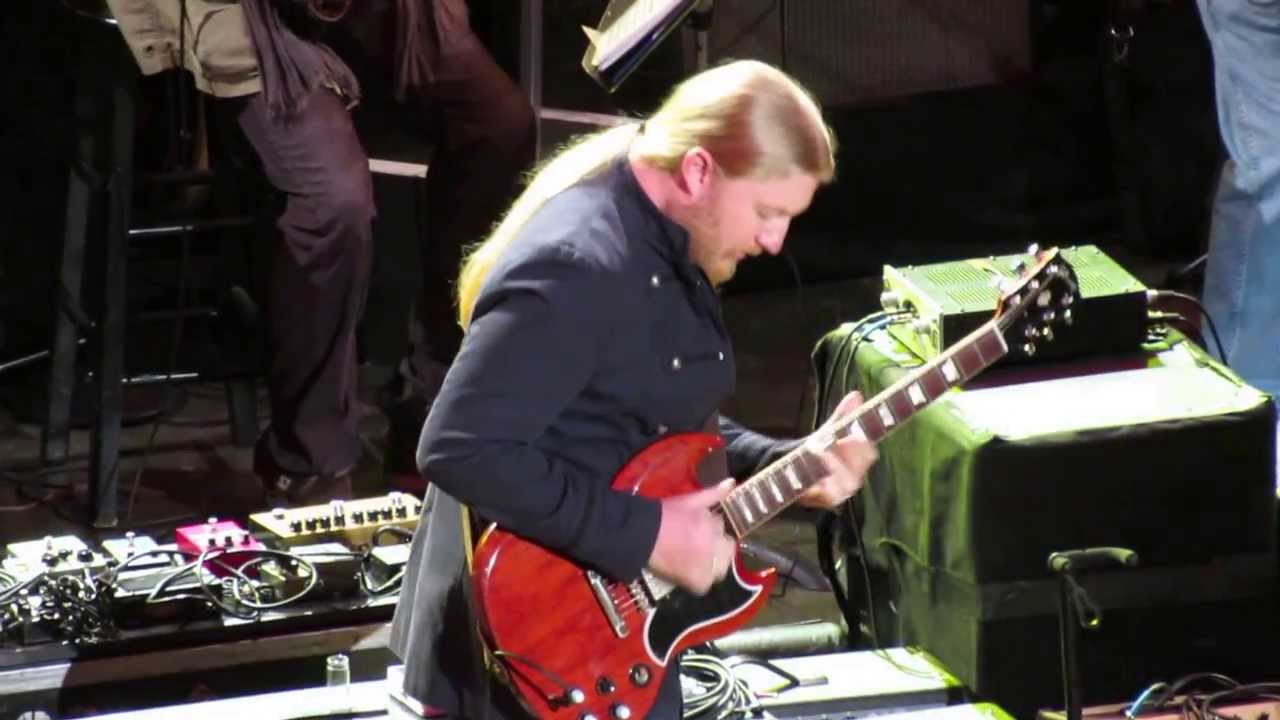 Gregg Allman Tribute ~ Warren Haynes & Derek Trucks ~ End Of The Line