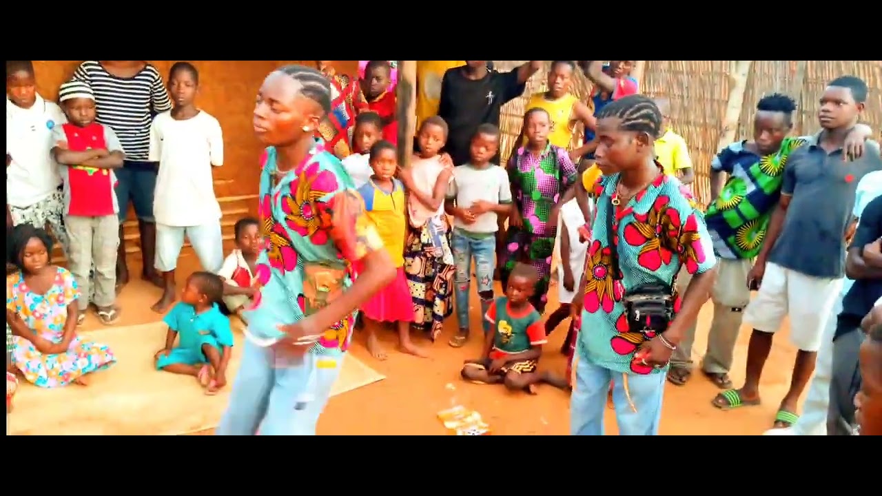 Egfar Manuel ft Starleezy & Miss Laura
