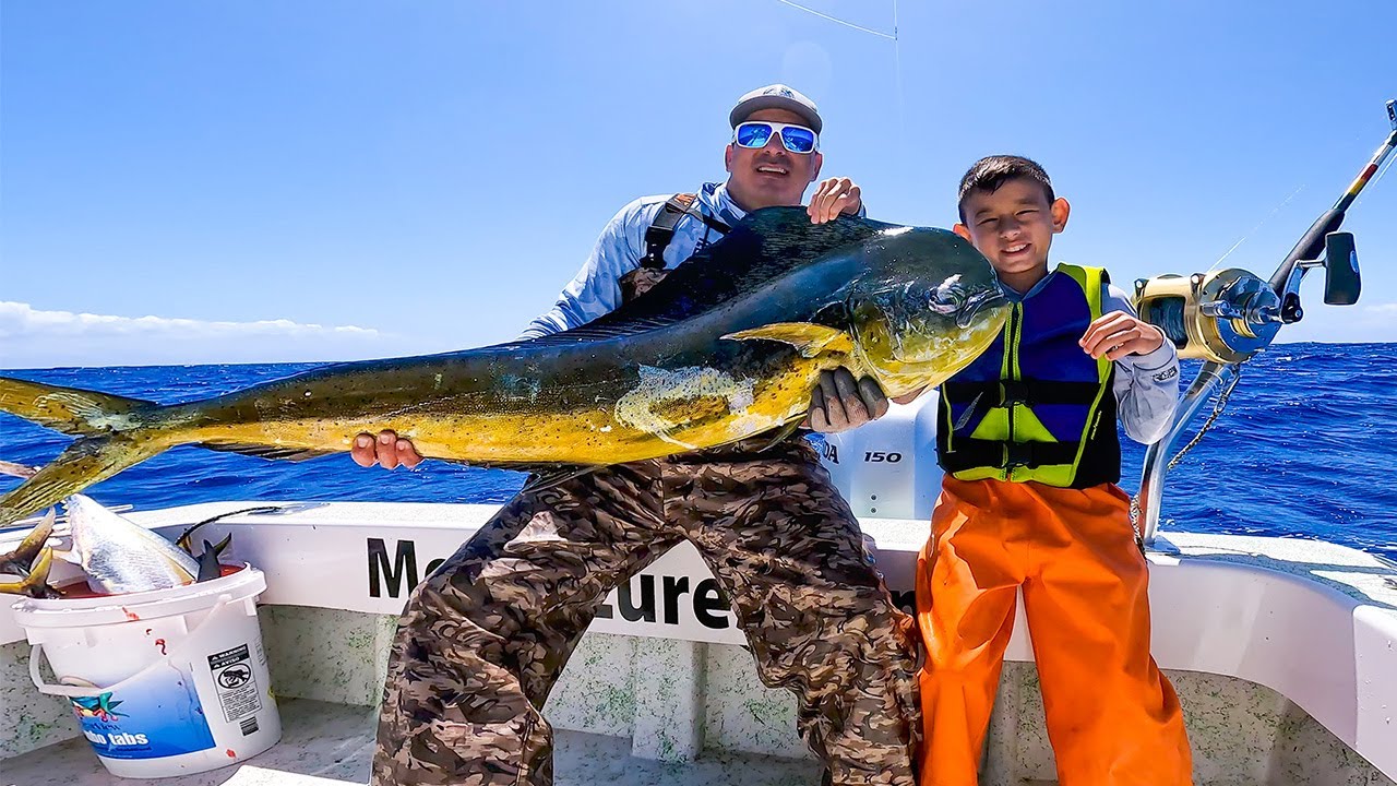 Ловля махи-махи на Гавайях с помощью зеленой палочки
