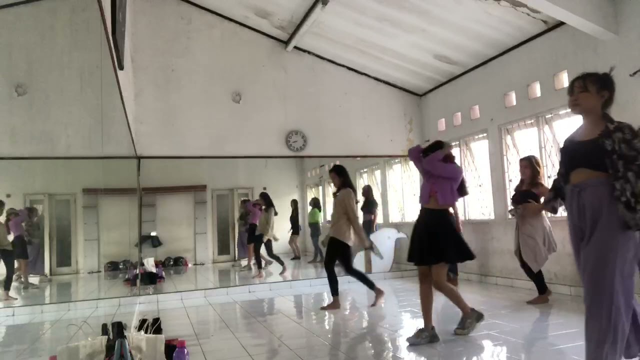 에이오에이 Ace Of Angel (AOA) Dance Practice Cover - Intro+Miniskrit 짧은 치마 + like a cat 사뿐사뿐 #aoa