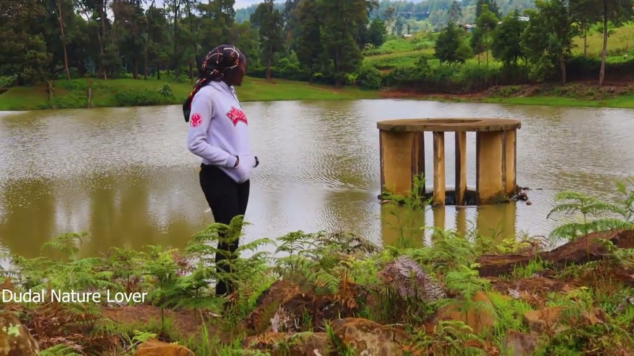 Kimende Dam In Different Seasons
