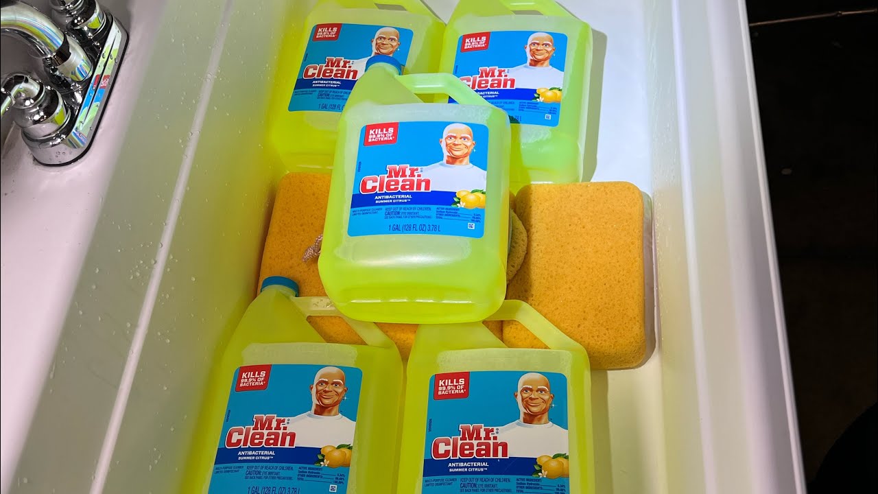 5 Gallos of Mr. Clean Citrus 🍋 #WhiteSinkSeries 🫧 30 minutes of Sudsy Neon Squeezes 🫧