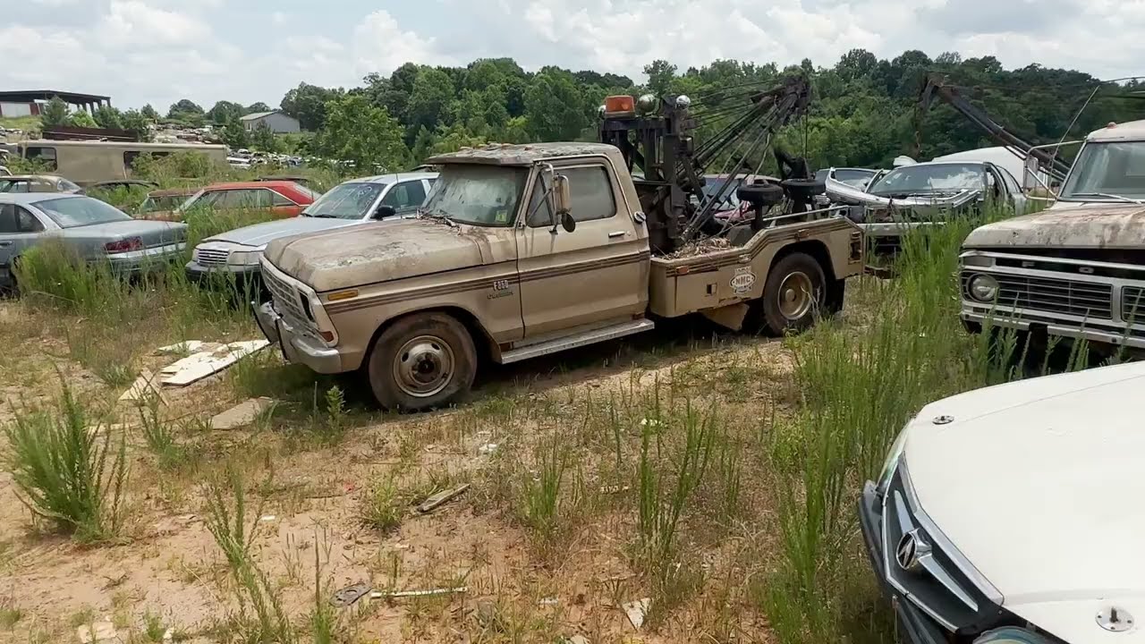 Эвакуаторы Ford проданы на металлолом