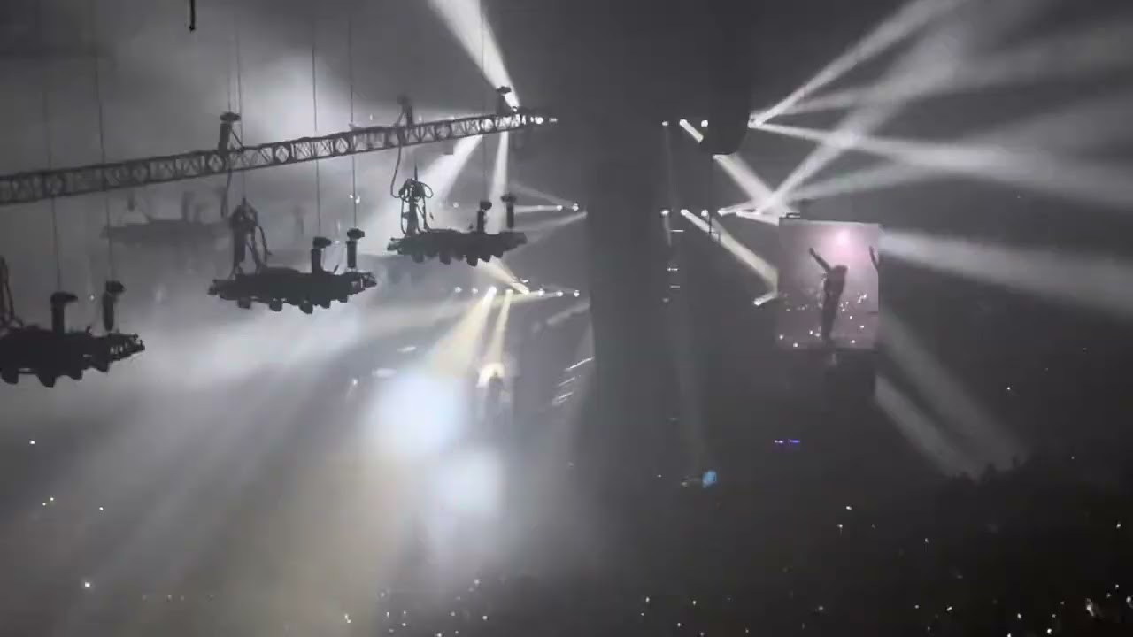 Playboi Carti Performs “ILoveUIHateU” LIVE at Benchmark International Arena 11.30.25 Tampa, Florida