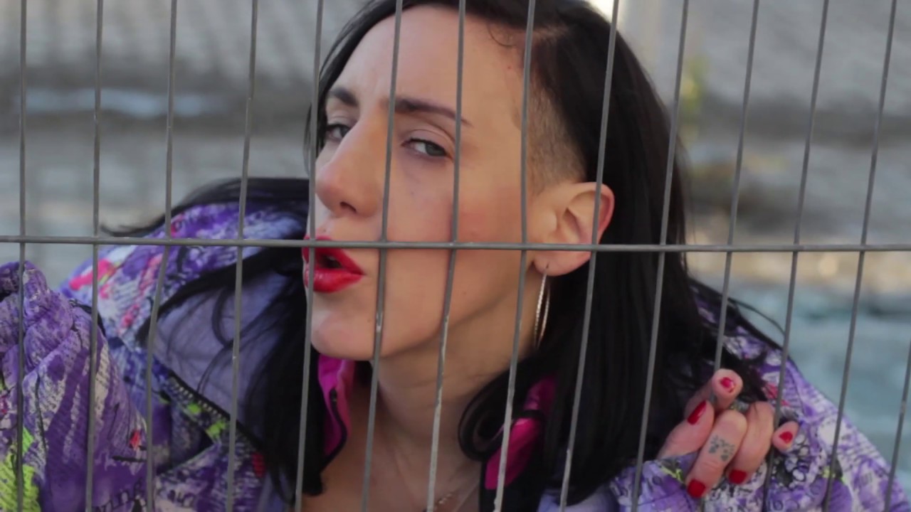 Dani Cosmic- Rencontrer des gens (Clip video)