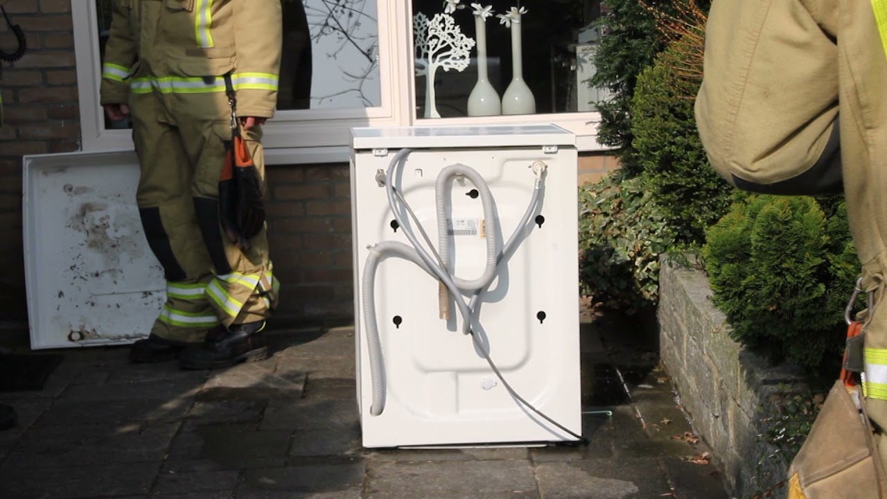 Wasmachine in woning Drentse Schoonebeek in brand