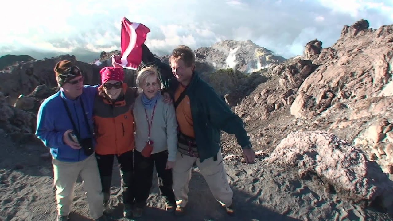 Indonesia Volcano Expedition - to top of Merapi volcano (ENG)