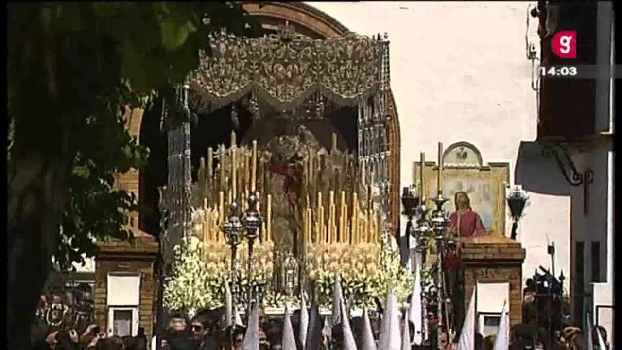 Salida de la virgen de la paz en sevilla 2011