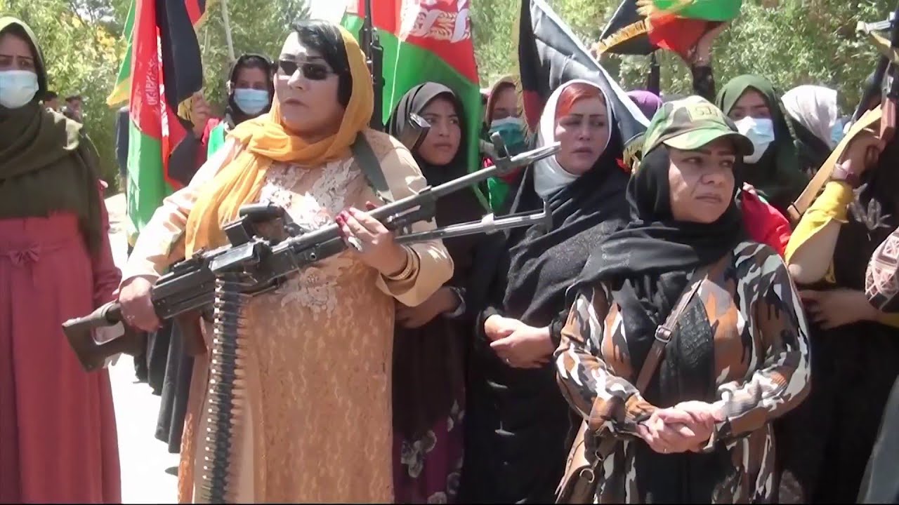 مبارزه مسلحانه زنان در ولایت غور علیه طالبان