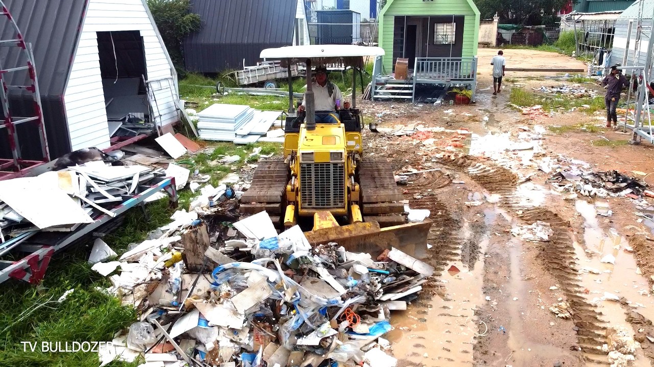 Opening New Project!!! LANDFILL & CLEARING TRASH WATER Using Skills Driver D20P DOZER Pushing TRASH