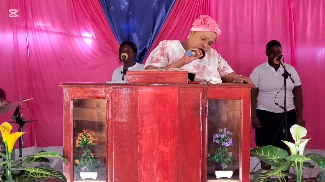 62 Haïti chante avec radio lumière/Kris posede mwen Tanpri........