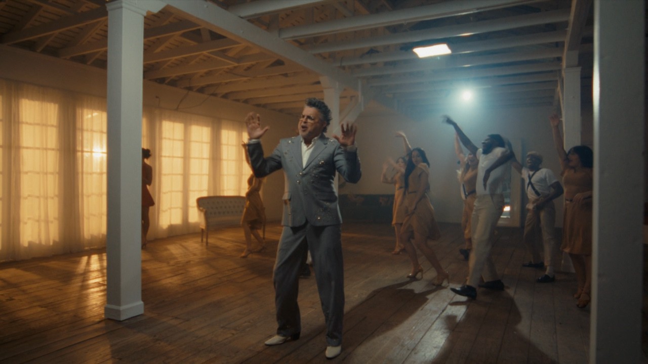 Luis Enrique - Dando Y Dando (Video Oficial)