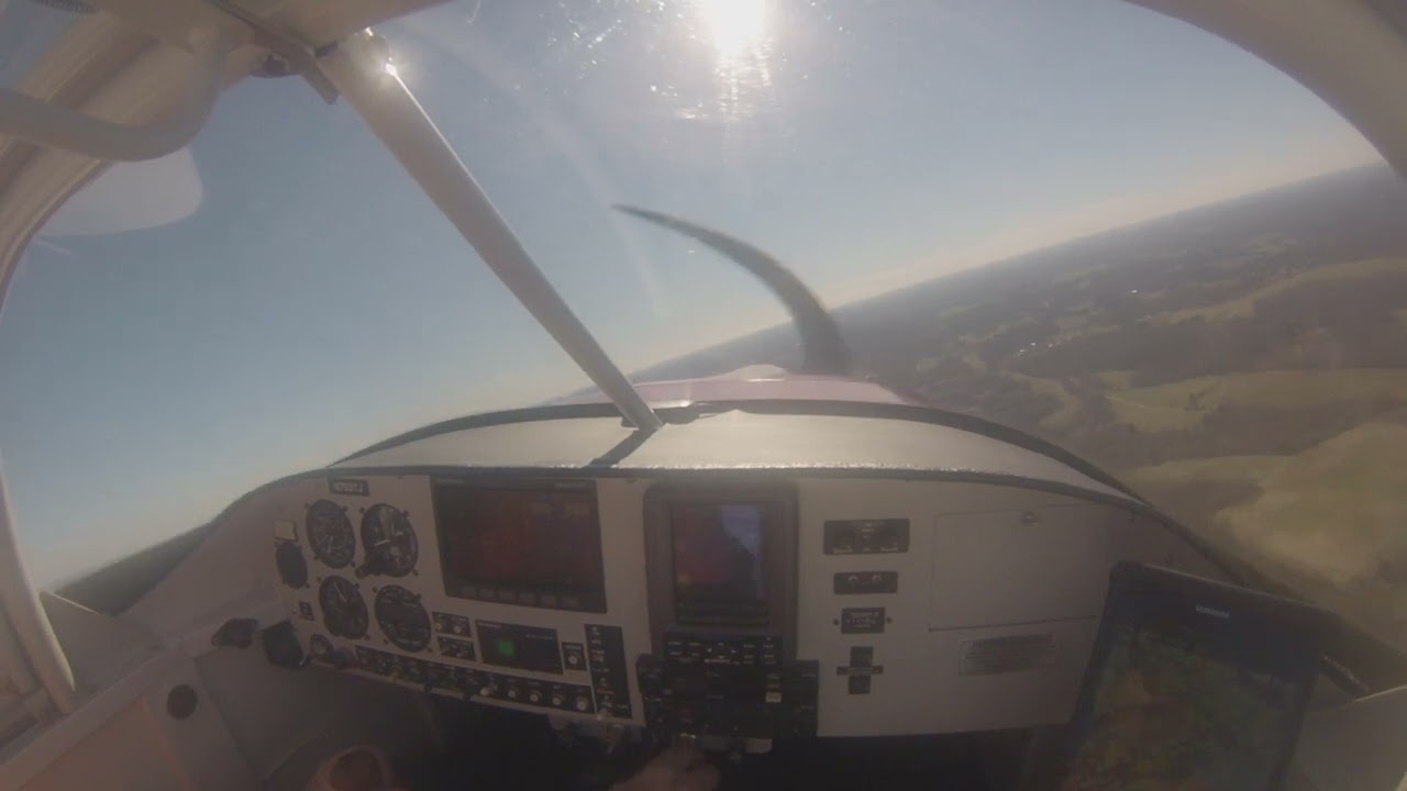RV9 Low Pass On 9 (Twin Lakes, 8A7) Smoke Pass for a Friend.