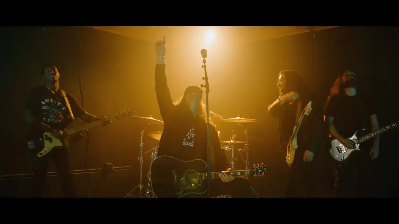 Pecos & The Rooftops - 11 Beers (Official Music Video)