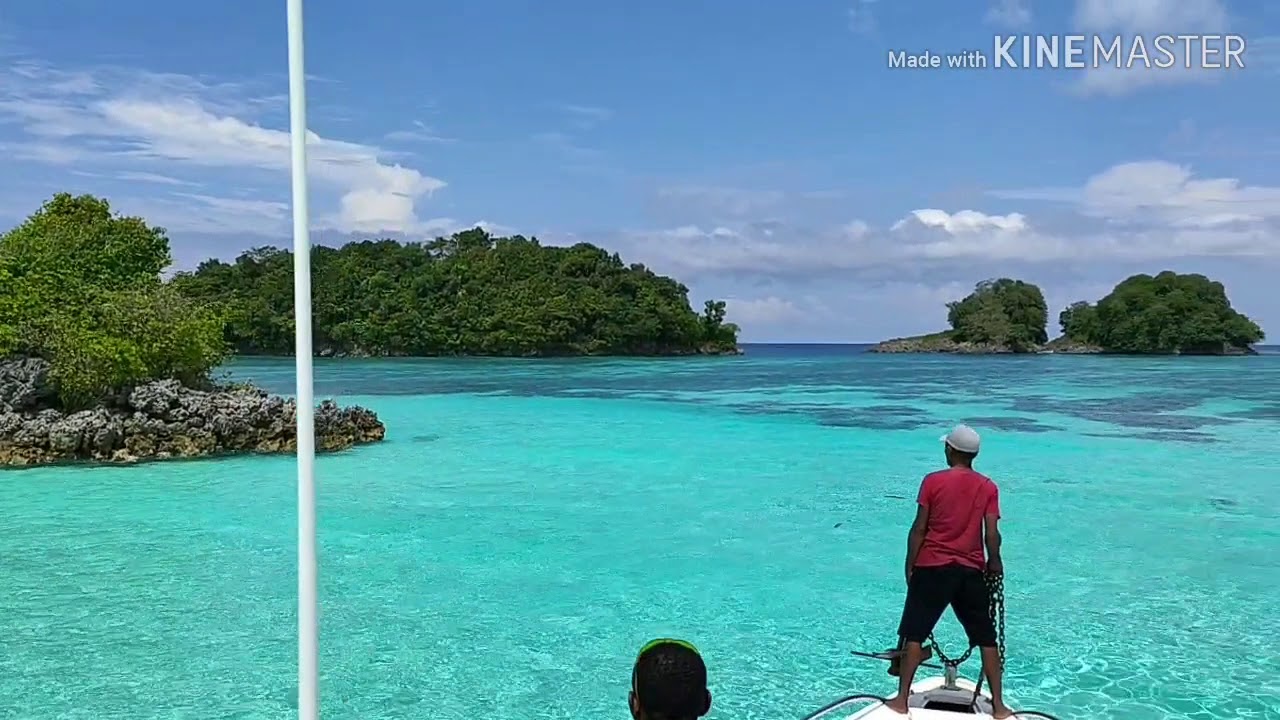 Pulau Mandena - Wisata Pantai Terbaik di Kepulauan Yapen, Papua