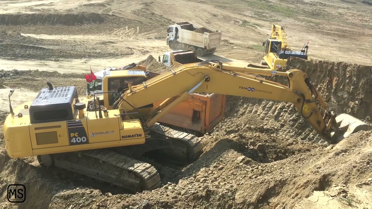 Komatsu PC 400 EXCAVATOR