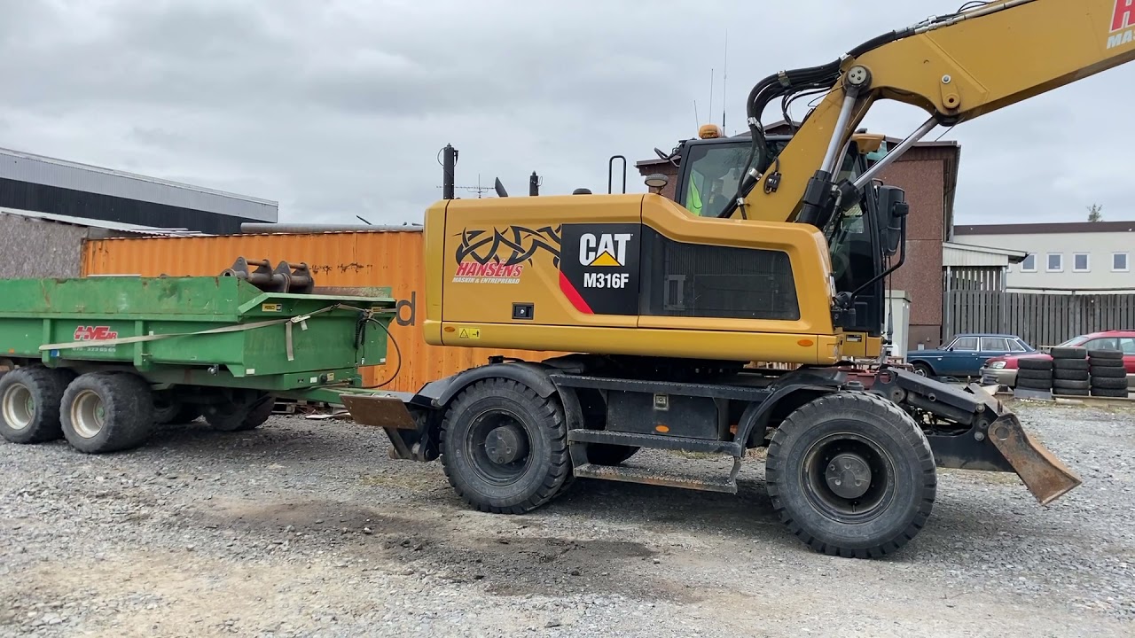 K&ouml;p Gr&auml;vmaskin Cat M316F p&aring; Klaravik