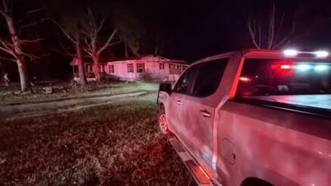 Fire partially collapses home in Swainsboro