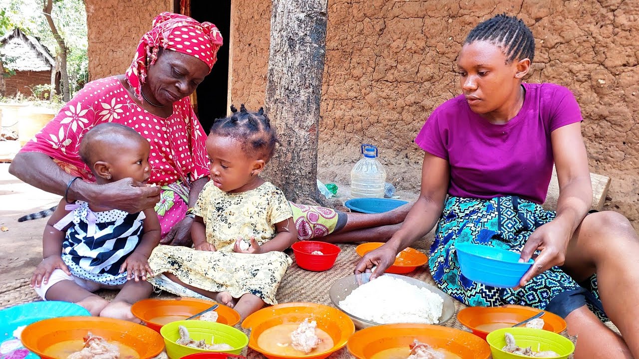 Delicious African Village Style Chicken Curry With Corn Flour | Traditional Recipe For Lunch 🍗🌽
