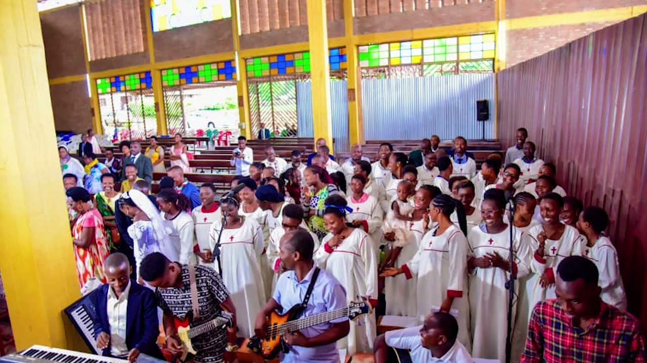 TWAKIRIRE ISHIKANWA SE MUKAMA