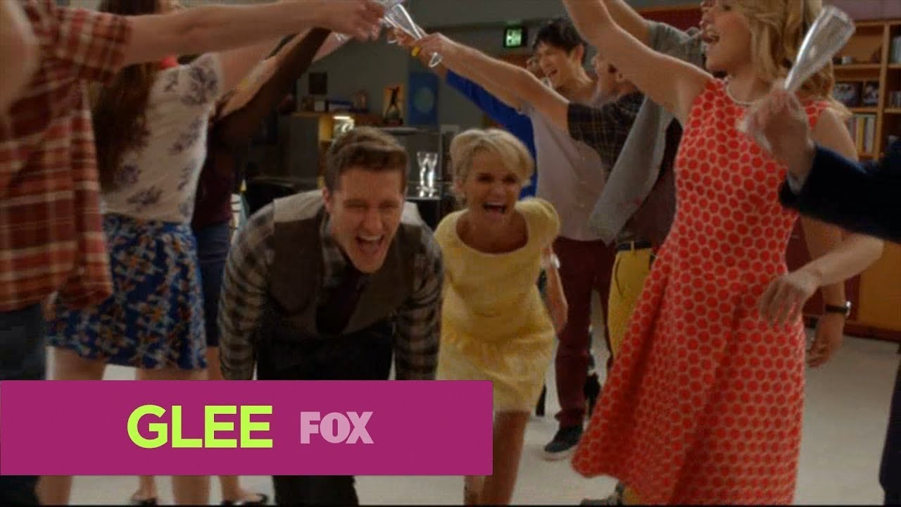 GLEE - Raise Your Glass (Season 5) [Full Performance] HD